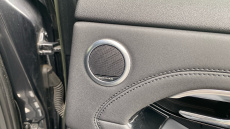 Land Rover Range Rover Evoque 2.0 D200 R-Dynamic SE 5dr Auto Diesel Hatchback